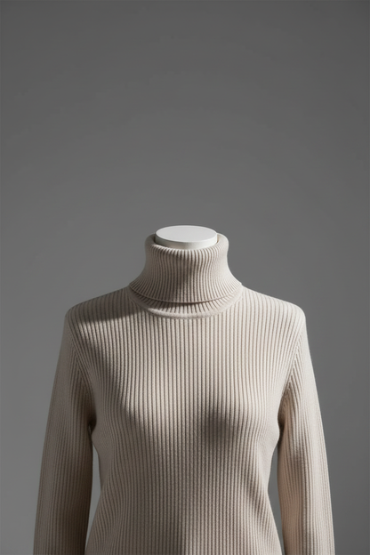 Front view 1 – folded flat lay on grey surface