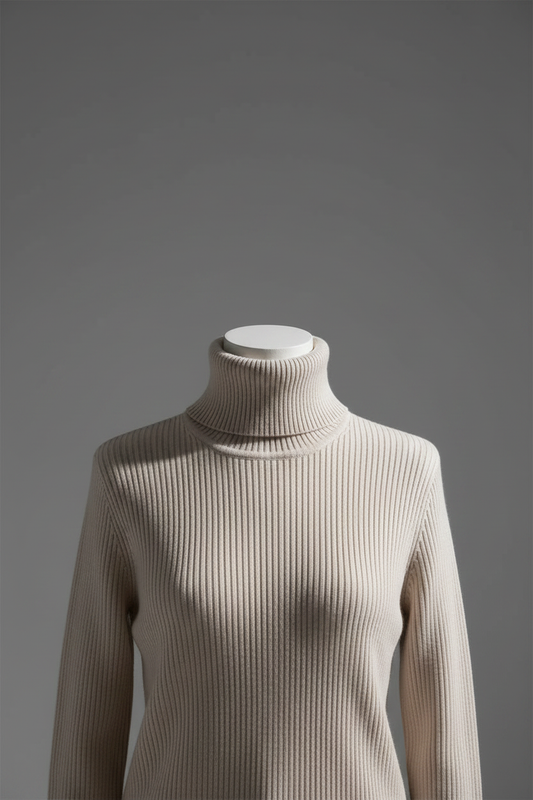 Front view 1 – folded flat lay on grey surface