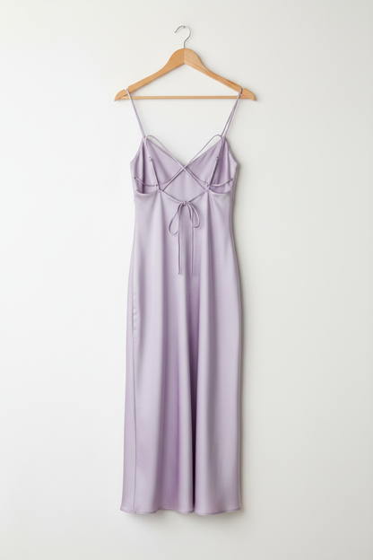 Back view 3 – open back and crossing strap detail